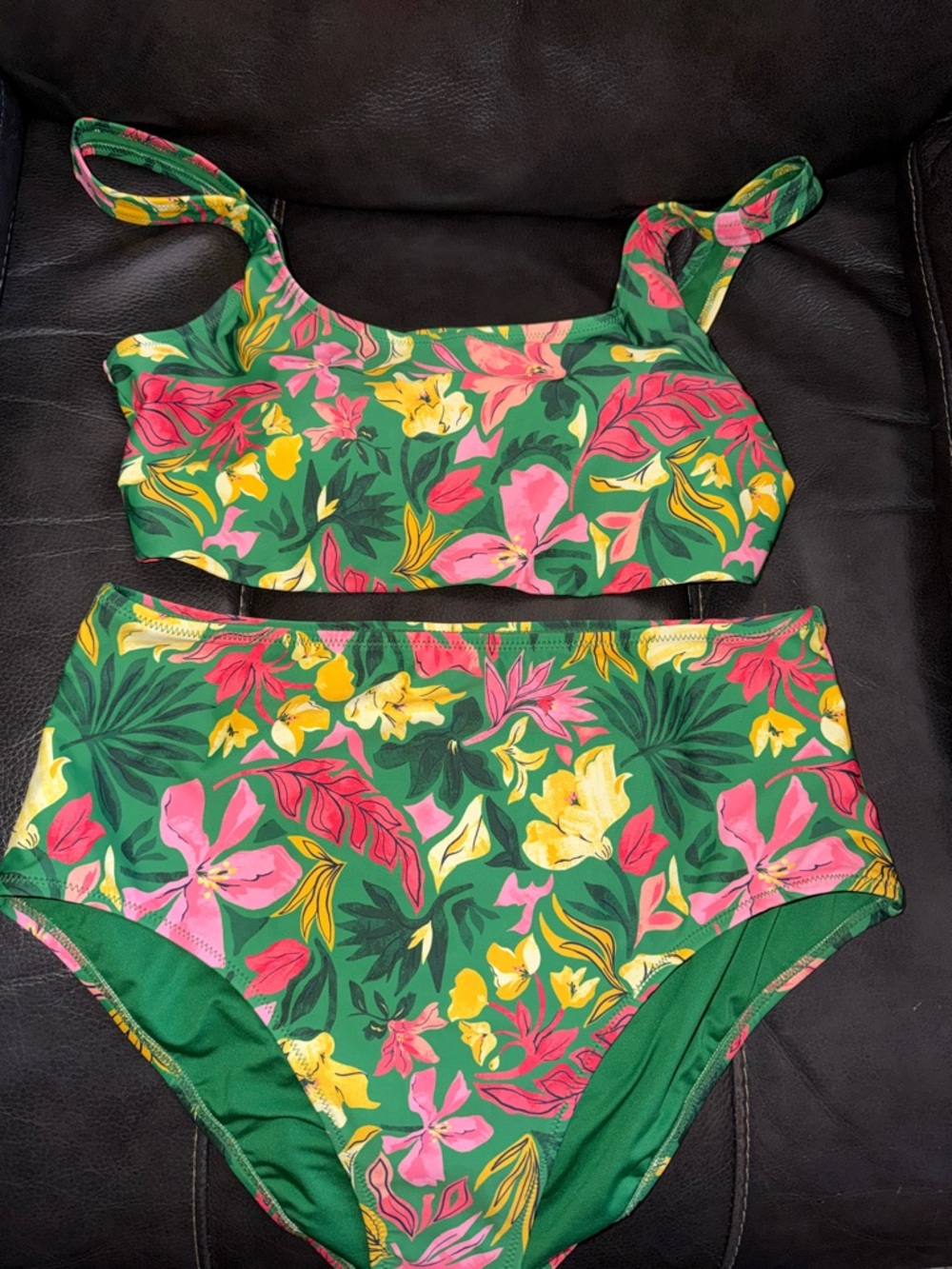 NWT Bikini Set - XL